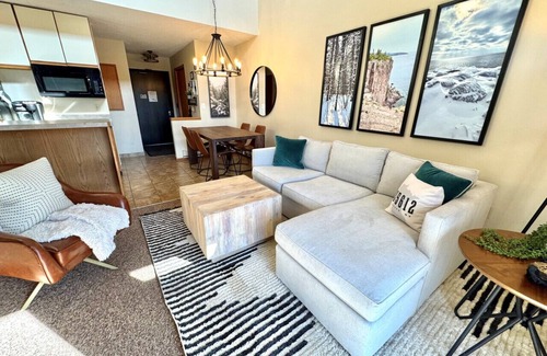 Lutsen House | Lutsen Mtn Condo Ski in Ski out Pool Hot Tub Fitness