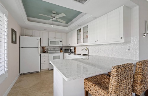 Fort Pierce Condo | Lux 2/2 with beach, pools, golf, pickleball, tennis.