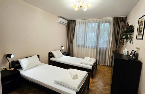 Veliko Tarnovo Center Apartment | Lux 2-bedroom apartment with WiFi, AC in enjoyable Veliko Tarnovo