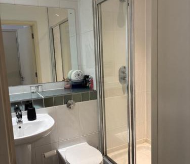 Cheetham Hill Apartment | LUX 2bed City Centre and AO Arena Free Parking Modern Apt
