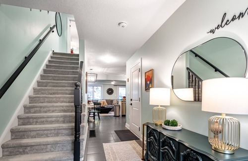 Huntsville House | Lux 3-bedroom townhouse in tucked away community