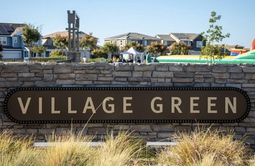 Tracy House | Lux 4 bed 3.5 bath Home with mini golf