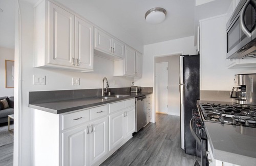 Beverly Grove Apartment | Lux Beverly Hills 1BR, near Shops + Dining on Rodeo, by Blueground