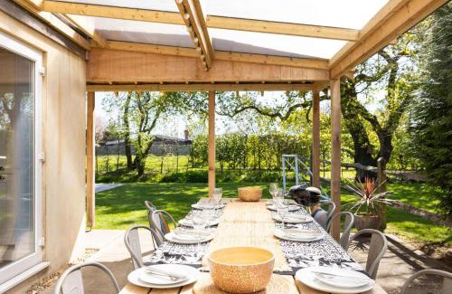 Birdham House | Lux Countryside Haven Mins to Beach Garden