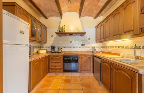 Sant Llorenc des Cardassar Villa | Luxury Villa with Pool & Jacuzzi