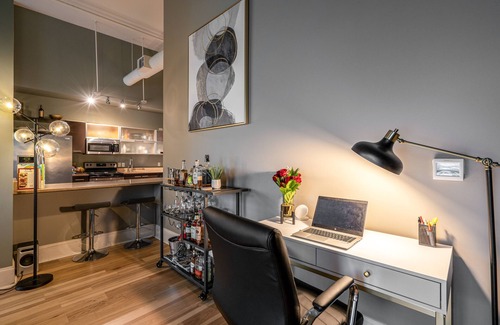 East Nashville Condo | Lux living in this 6th floor condo located in East Nashville minutes to downtown