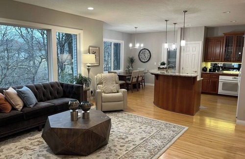 Rochester House | Lux Living With Beautiful Views