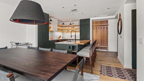 Stowe Area Apartment | Lux Mountainside 2 Bed Mountainside Condo By Stowe Mountain Rentals