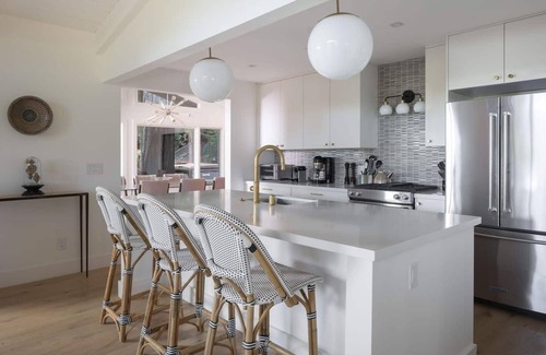 Calistoga House | LUX Private Modern Villa | Pool, Spa, & Dogs OK