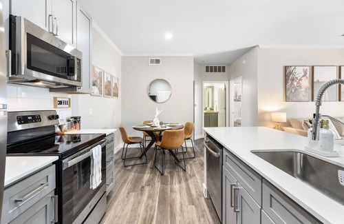Horseman's Park Apartment | Lux Scottsdale Villa with 4 Pools 2 Spas Resort Oasis