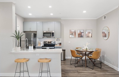 Horseman's Park Apartment | Lux Scottsdale Villa with 4 Pools 2 Spas Resort Oasis
