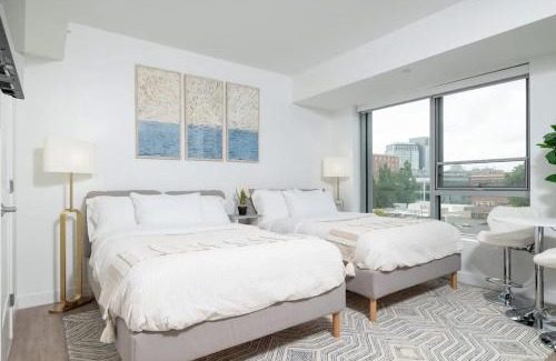 Central Square Apartment | Lux Studio 2xQueen beds Gym near MIT Harvard