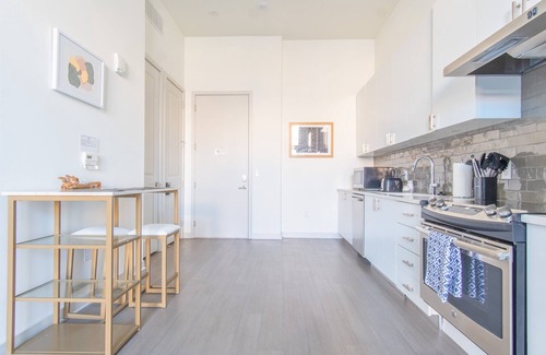 Butchertown Apartment | Luxe 1BR *Free Garage Parking* | Pool + Gym A