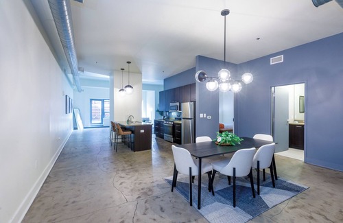 Downtown Pittsburgh Apartment | Luxe 2 Bedroom Loft - An Urban Oasis with Private Terrace + Free Gym Access!
