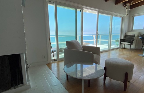 Los Angeles County Apartment | LUXE 2-bedroom Malibu apartment on the sand
