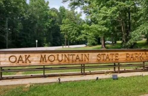 Pelham Apartment | Luxe 2 BR Apt Oak Mt St Park Lots of Amenities