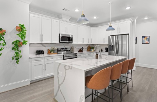 Snellville House | Luxe 4BR Haven by MHM Luxury Properties