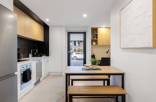 Christchurch City Centre Apartment | Luxe and Location, Luxe and Location on Kilmore