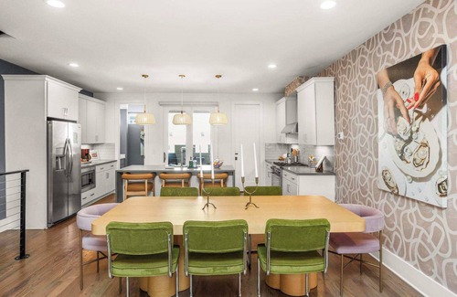 Eighth Avenue House | LUXE at 8th and Argyle Elite Nashville Vacation Spot!