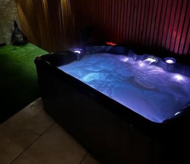 Norwich Apartment | Luxe City Hot Tub: Urban Retreat