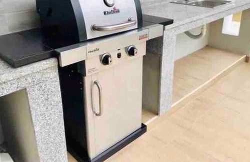 La Julia Apartment | Luxe Condo| Elegant | Pool |Gym|DownTown| Wifi