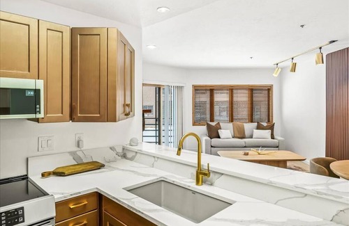 Deer Valley Apartment | Luxe Deer Valley Condo