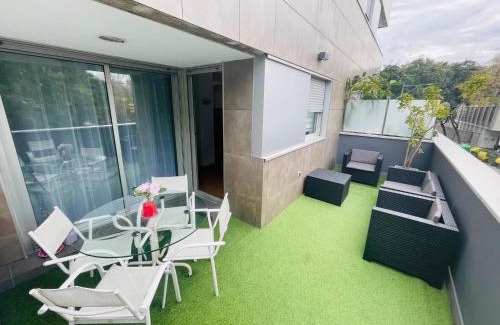 Sant Adria de Besos Apartment | Luxe Forum Beach Terrace
