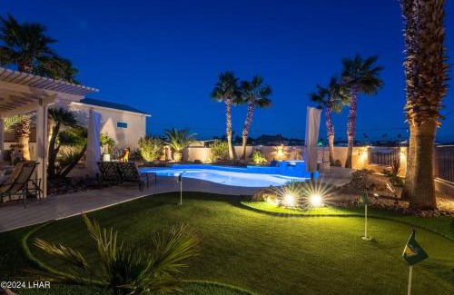 Lake Havasu City House | Luxe Havasu 6-bedroom Retreat! Pool, Hot tub, Lake Views!