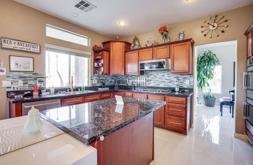 Green Valley House | Luxe Henderson Retreat w/Pool - 13 Mi to Strip!