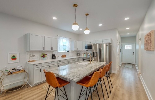 Northside District House | Luxe Home Downtown - Sleeps 6. Off-street parking