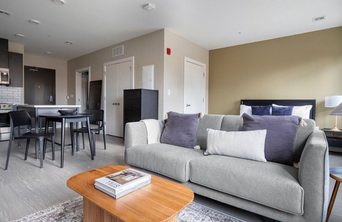 East Cambridge Apartment | Luxe Kendall Square Studio w/Gym, W/D & Rooftop, by Blueground
