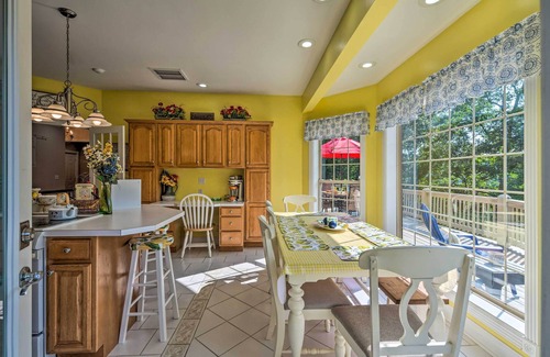 Jamestown Cottage | Luxe Lake Cumberland Retreat w/Decks on 1 Acre!