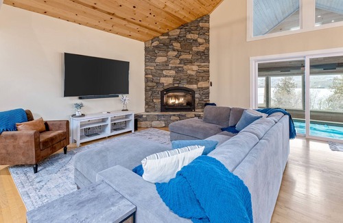 Ardenvoir House | Luxe lake-view home with a private, indoor pool, patio, washer/dryer, & AC