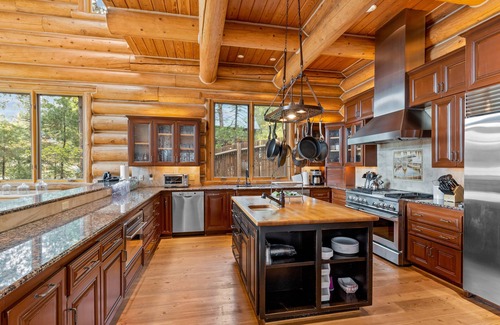 Bass Lake Cabin | Luxe lakefront lodge with amazing view, dock & beach near skiing & golf