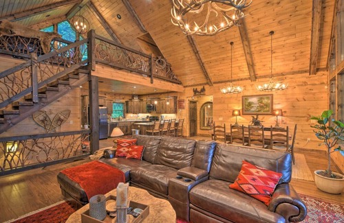 Topton Cabin | Luxe Lakefront Lodge w Dock, Hot Tub & Game Room