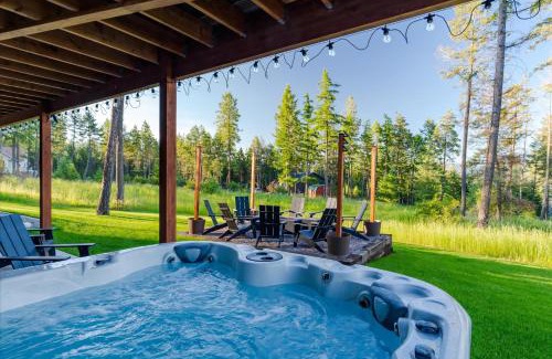 Lakeside House | Luxe Lakeside New Build by Flathead Lake Speakeasy