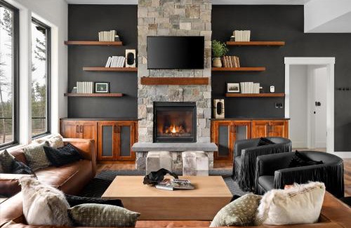 Lakeside House | Luxe Lakeside New Build by Flathead Lake Speakeasy