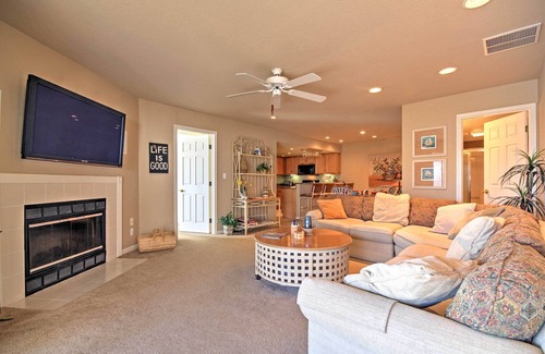 Village of Four Seasons Condo | Luxe Lakeside Regatta Bay Getaway w/Pool Access!