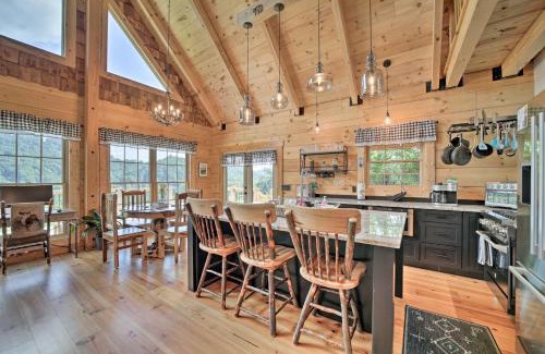 Maggie Valley House | Luxe Log Cabin with Modern Finishes and Mtn Views