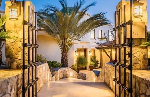 Los Cabos House | Luxe Modern Villa at Punta Ballena, Esperanza Access Pickelball Butler Driver
