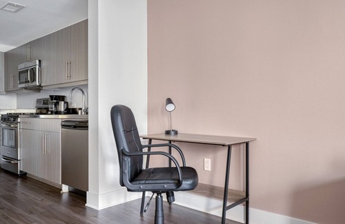 Playa Vista Apartment | Luxe Playa Vista 1BR w/Pool, Gym, Lounge & W/D, nr 405, by Blueground