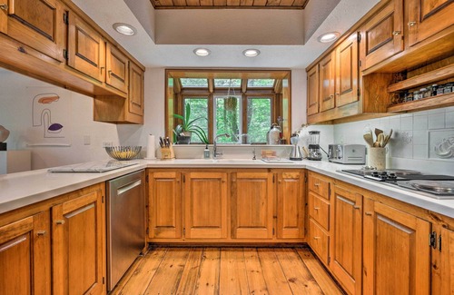 Plymouth House | Luxe Plymouth Chalet w/Indoor Pool & 3 Decks!