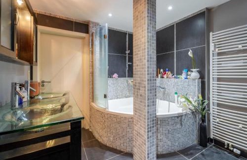 Chatelain Apartment | Luxe Serene Residence