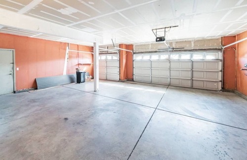 Stockton House | Luxe Spacious & Private Getaway in Stockton!