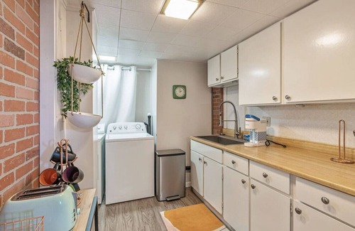 Salt Lake City Condo | Luxe Sugarhouse Nook | Massage | Garage | 2 Kings