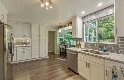 Salt Lake City House | Luxe Sugarhouse View | Massage | Backyard | Arcade