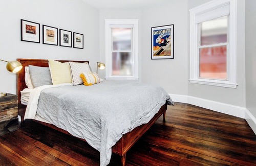 Dorchester House | Luxe Sunlit Getaway | Private Deck, Near T