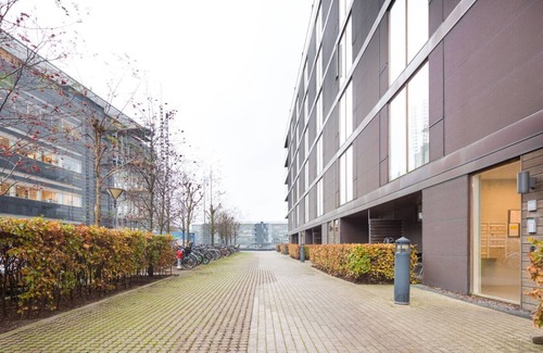 Sydhavnen Apartment | Luxe Teglholmen 2BR w/ W/D, Balcony & Office, by Blueground