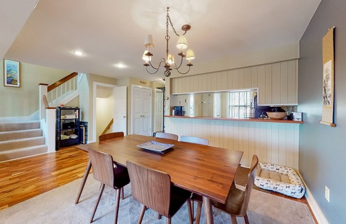 West Hartford House | Luxe townhome with private sauna - mountain views, fireplace & washer/dryer