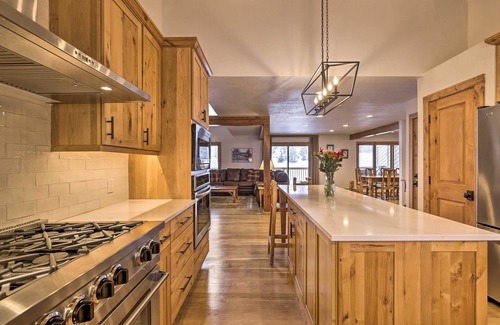 Eagle-Vail House | Luxe Vail Valley Retreat w/Hot Tub!